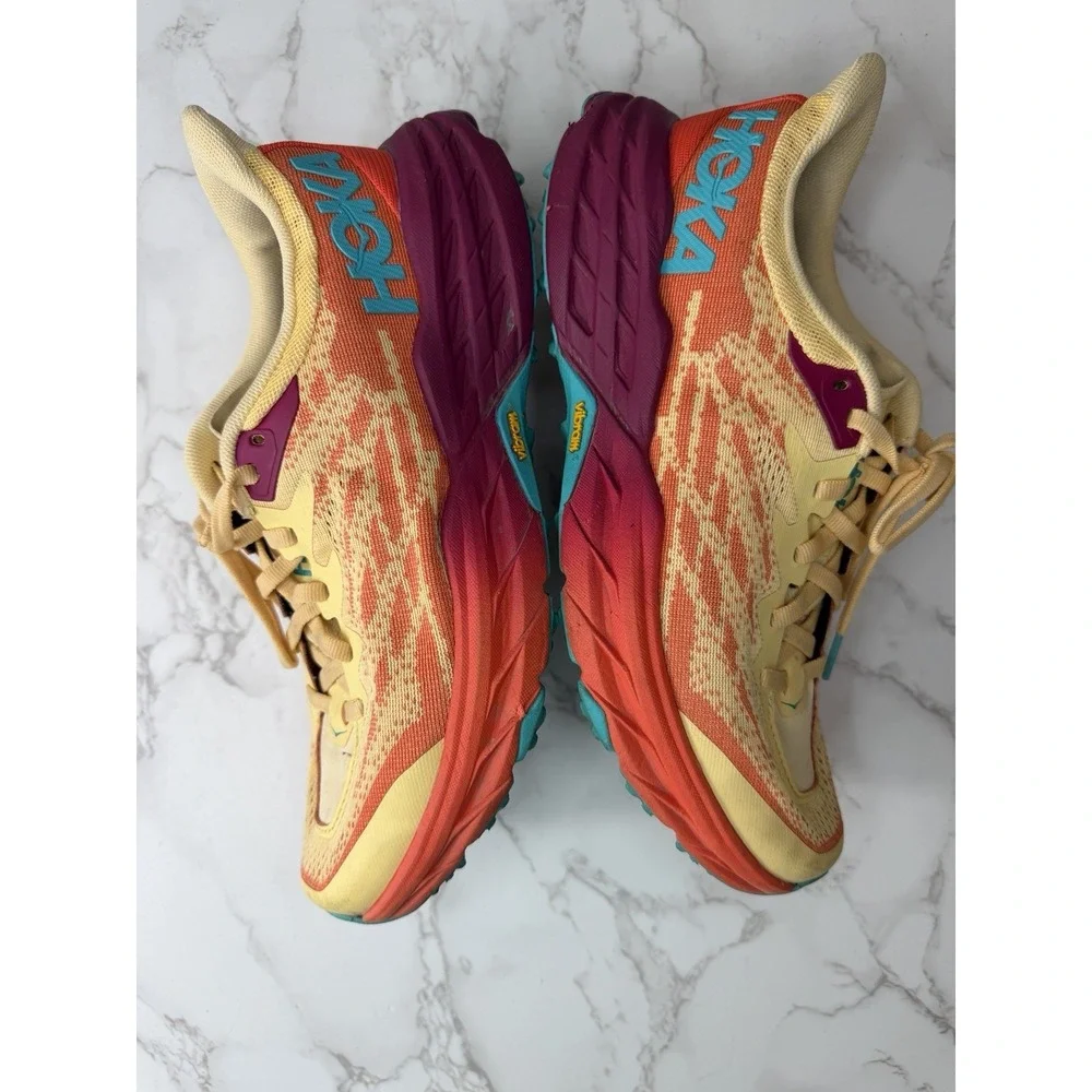 Hoka One One Speedgoat 5 Trail Running Shoes Multicolor Womens 7.5B Vibram